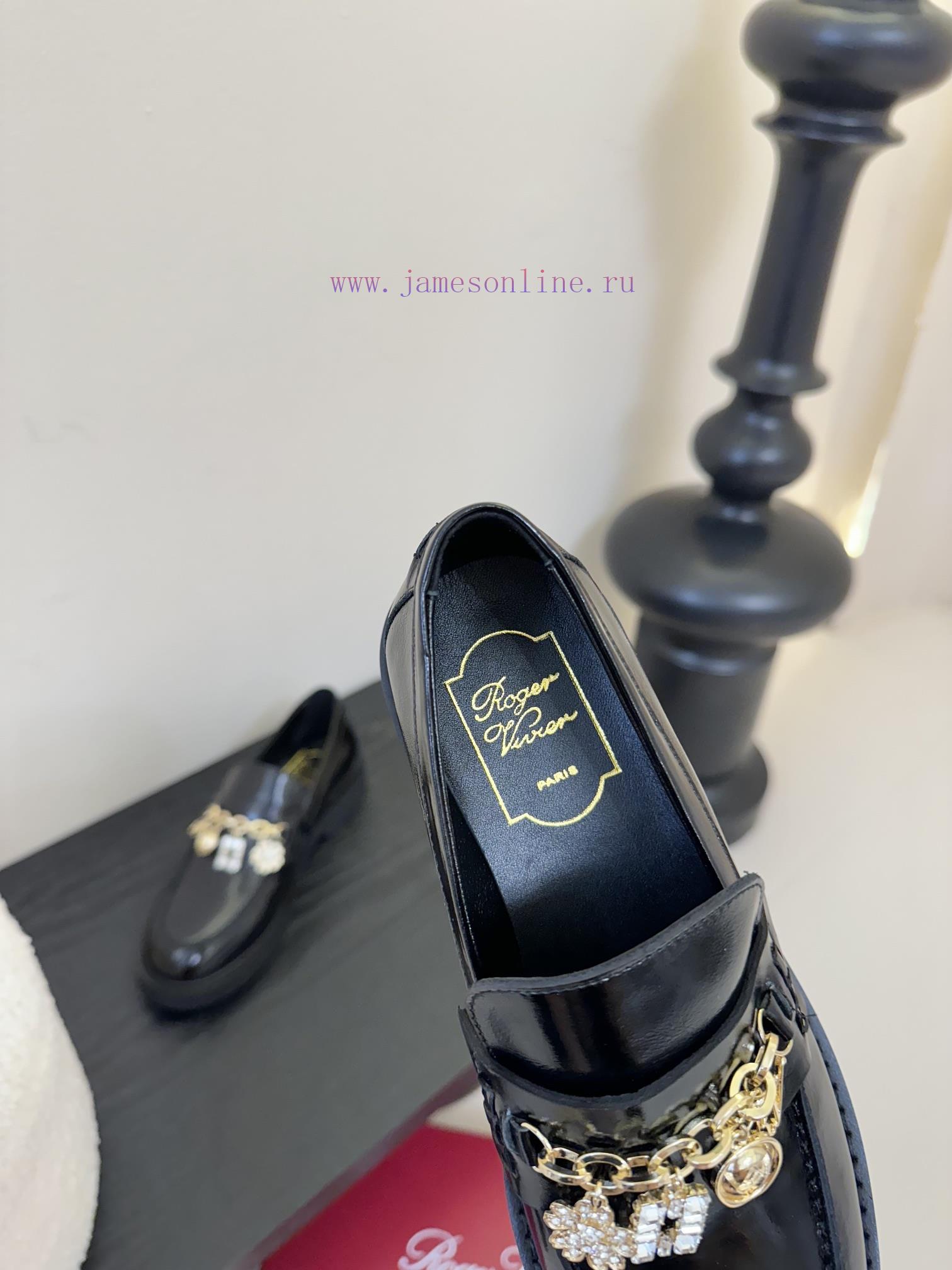 RV Loafers Look Good When Half Towed Until TakeoffThe Newly Launched Le Fu Shoes Are More Elega x1hldd7y - Image 9