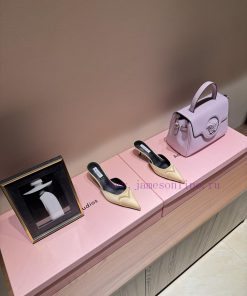 ALAIA | French High-end First Tier High-end BrandParis Fashion Industry And The World Are Renow ubjd04hg