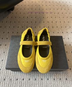 Top QualityPrada's New Women's Suede Patchwork Mary Jane ShoesPrada Adheres To The Design Philo wi5gknqz