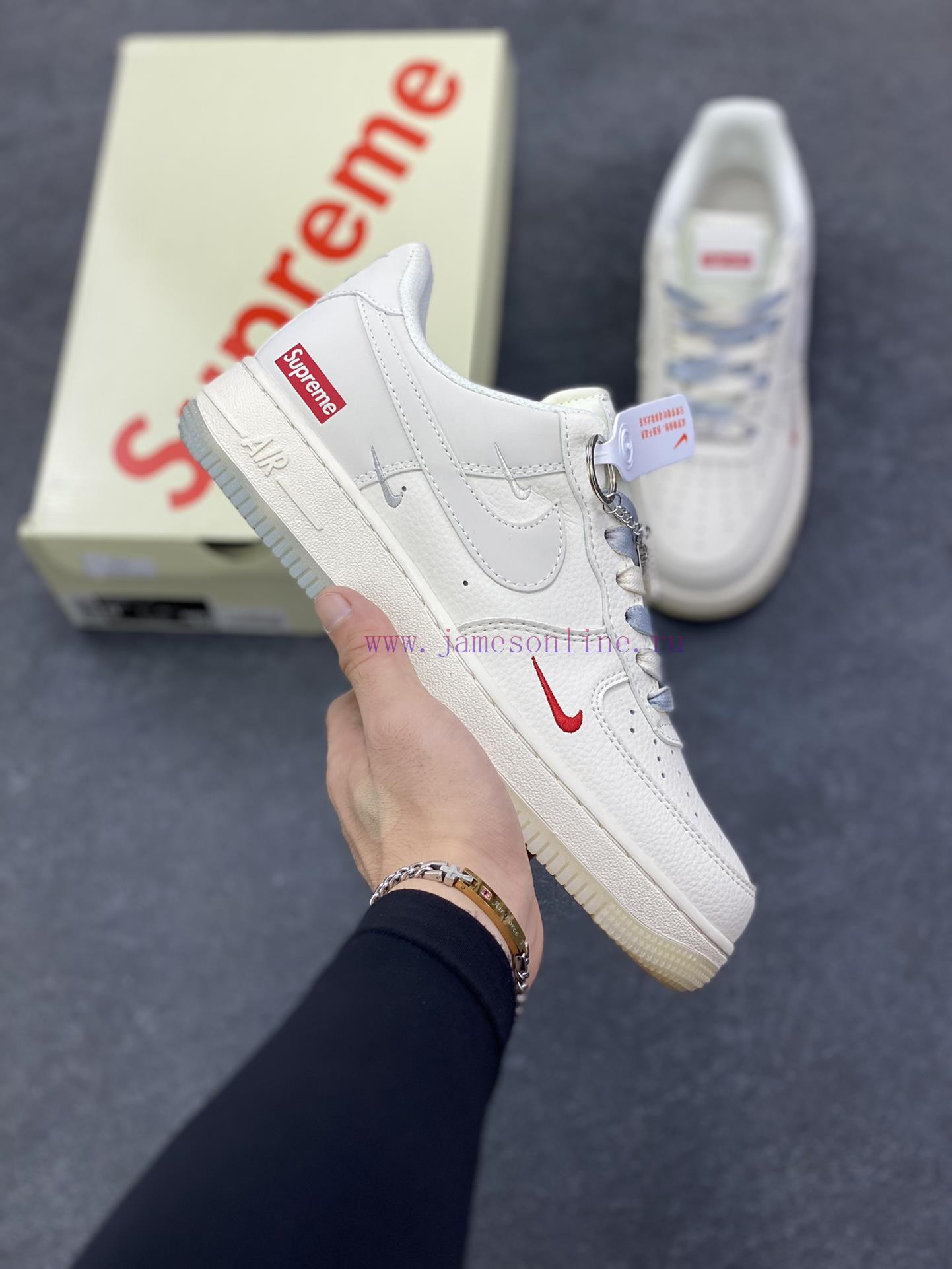 Limited Overseas Release Of Nike Air Force 1 '07 Low "Supreme Collaboration - Mi Grey Crystal B c2h0y4cs - Image 2