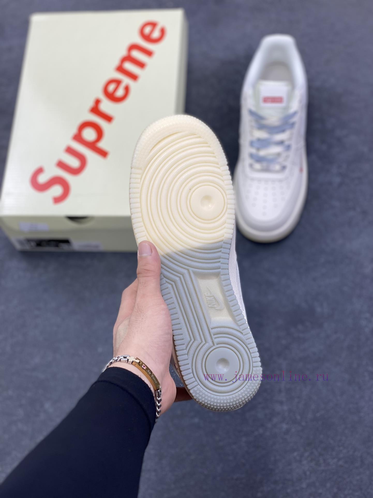 Limited Overseas Release Of Nike Air Force 1 '07 Low "Supreme Collaboration - Mi Grey Crystal B c2h0y4cs - Image 6