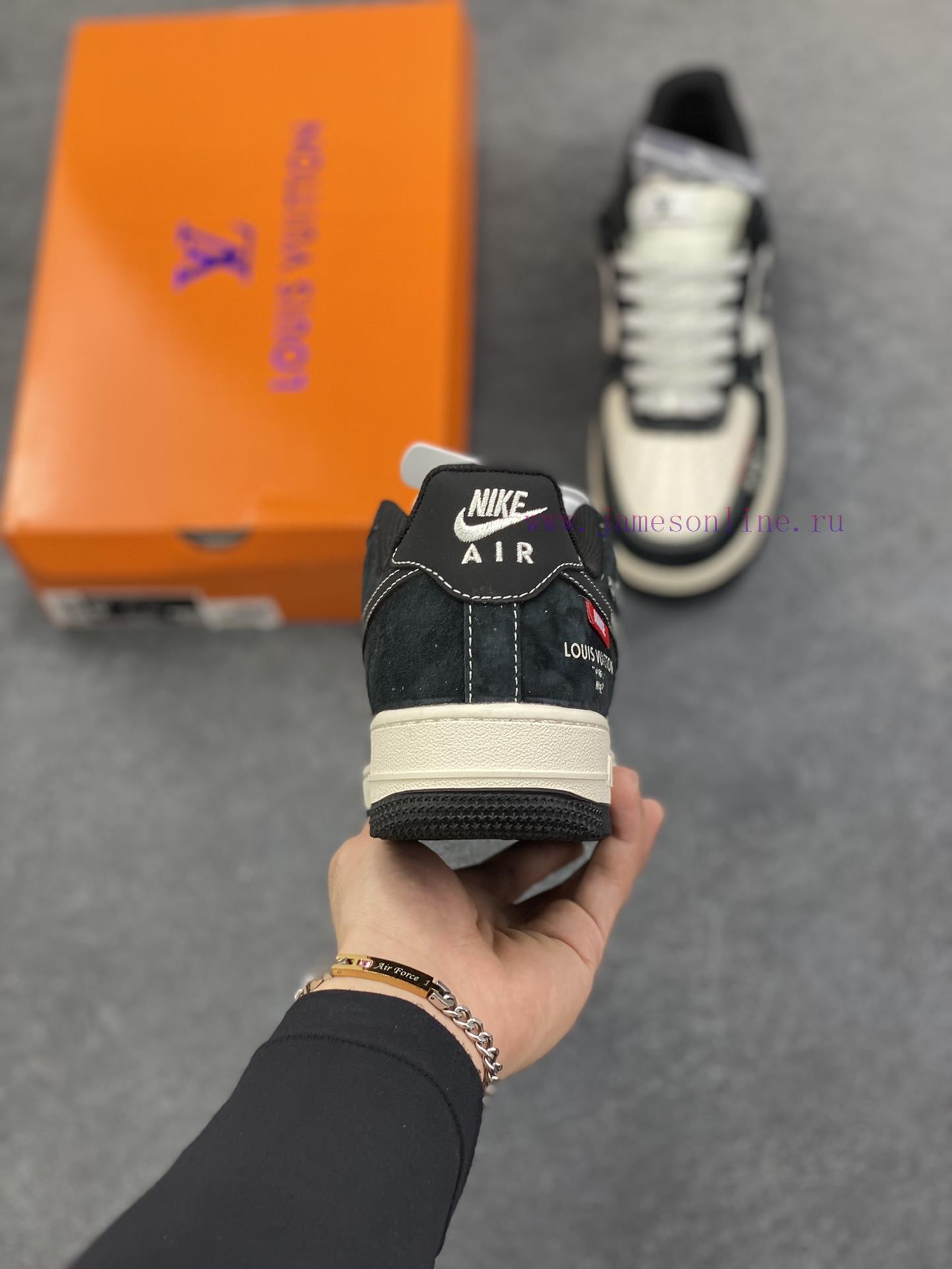 Overseas Limited Edition Release Of Nike Air Force 1 '07 Low "LV Collaboration - Nike Woven Log hxjft9mx - Image 5