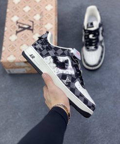 Overseas Limited Edition Release Of Nike Air Force 1 '07 Low LV Collaboration - White And Black 3vjkry0s