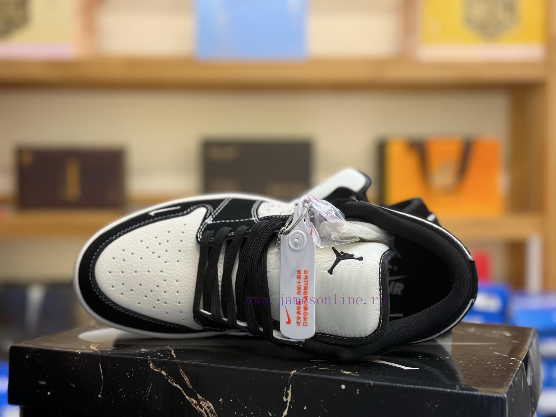 Nike Air Jordan 1 Low Custom Color SchemeCustomized AJ Collaboration - High-end Customized Low nxv4t3pc - Image 6