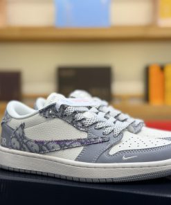 Nike Air Jordan 1 Low Custom Color SchemeCustomized AJ Collaboration - High-end Customized Low dbsuur4a