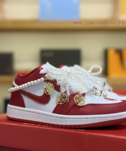 Air Jordan 1 Mid Wine Red Wedding ShoesNational Day Is Approaching And There Are Many Happy Eve ummu9n1d