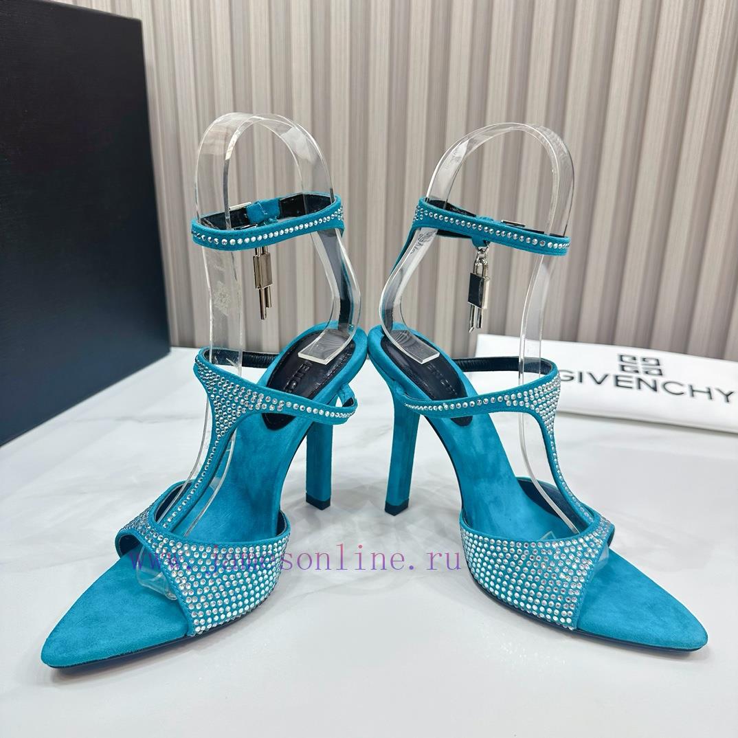 2024 SSS Launches GIVENCHY Spring/summer Collection - The Brand's Iconic Retro Elegance Continu 3idclzxy - Image 5