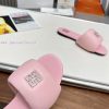 Givenchy's 2024 Early Spring/summer New Open Toed Bread Slippers Feature A Diamond Studded Meta cts0jmg2