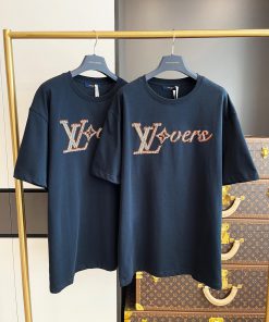 LV Embroidered Bead Letter Short Sleeve ⚠️ Comes With A Complete Set Of Packaging 🔥🔥🔥 Whole Pie vpd1rwja