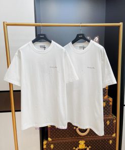 Dior Letter Printed Short Sleeved Shirt With Holes Is Purchased And Developed By Zp. The Origin 6tu15c3d