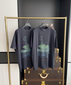 Balenciaga Washed Water And Punctured Short Sleeves ⚠️ Complete Packaging And Shipping Of The E 78bkqr48