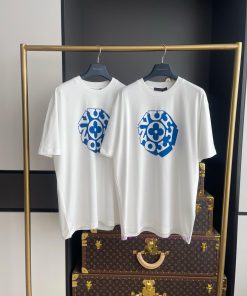 LVnigo Co Branded Printed Short Sleeved Shirt ⚠️ Complete Packaging And Shipping Of The Entire qqfpe11l