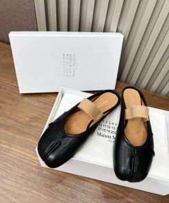 Wrinkled One-piece Slippers MaisonMargiela Martin Margiela Split Toe Single Shoes The Fabric Is pmganrvr