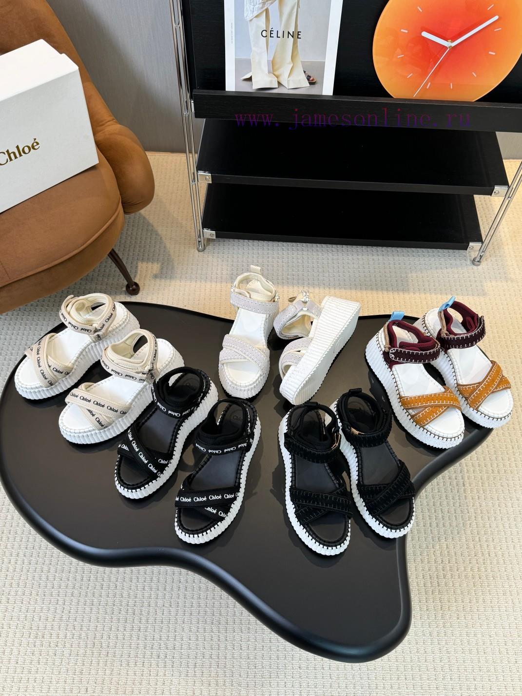 Chloe Has Launched A New Pair Of Sandals Simultaneously With Spring And Summer Styles That Have 2dlc9hgd - Image 3