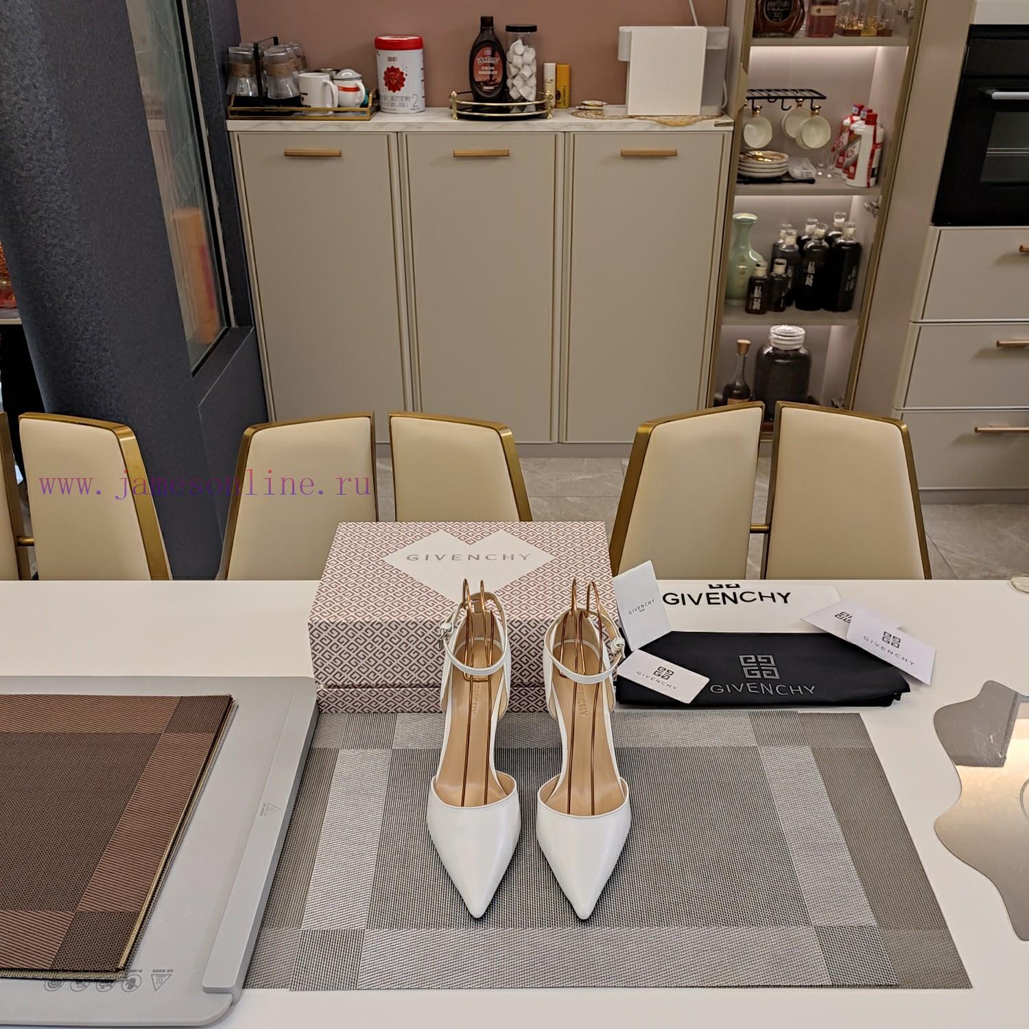 Givenchy (latest Official Packaging Package Equipped With A 24 Year G-patterned Pink Heart-shap bnle4q8w - Image 2