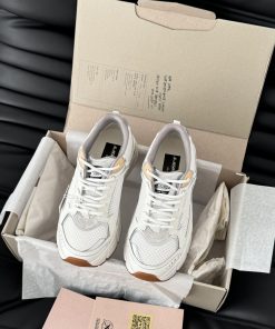 GG GucciDB's Dirty Shoes Are Now Available In New Colors For ShipmentThe New Style Is Coming Wi 0kq9fkxp