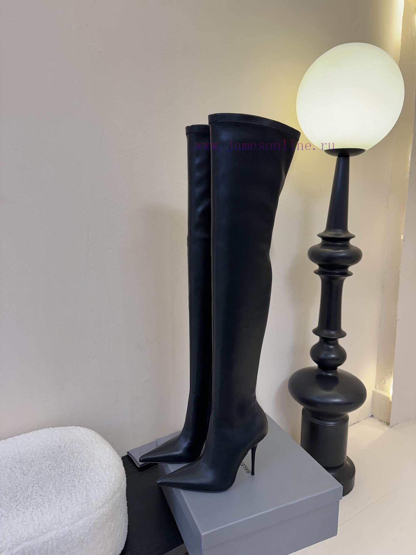 Balenciaga Pointed Zipper BootsIt's So Cool To Want To Become A Woman From A Parisian Family. T ha1arkca - Image 6