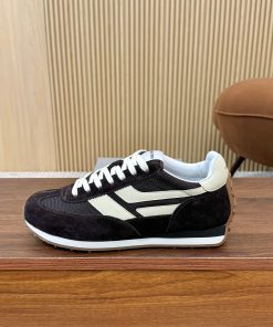 Trendy Luxury TOM FORD Tom This Mick Sports Shoe With A Round Toe And Low Cut Is A Classic And 4tyl9in2