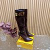 2025 Fashion Show New FENDI Hollowed Out Thick Heel Boots With 2 Different Fabrics Are Super Po qqrlvw7v