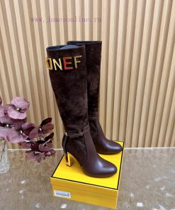 2025 Fashion Show New FENDI Hollowed Out Thick Heel Boots With 2 Different Fabrics Are Super Po tfxo2wpk