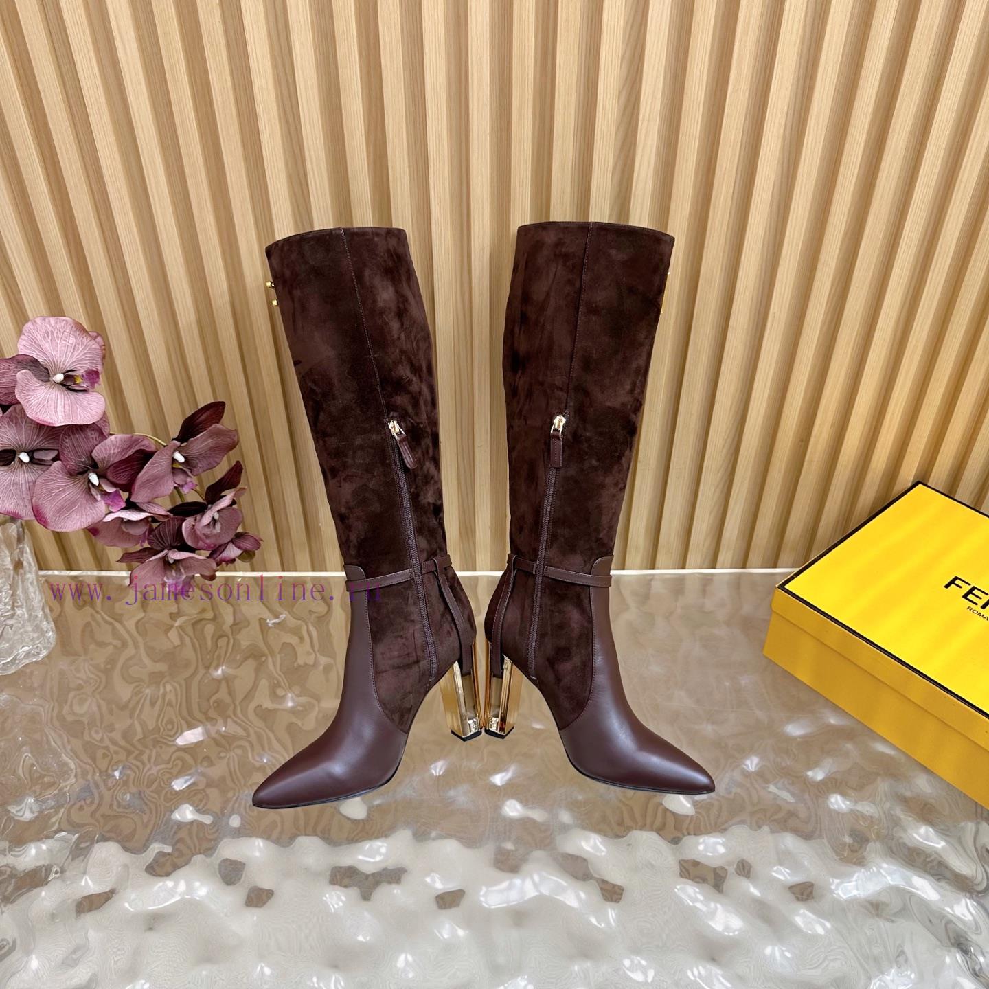 2025 Fashion Show New FENDI Hollowed Out Thick Heel Boots With 2 Different Fabrics Are Super Po qqrlvw7v - Image 8