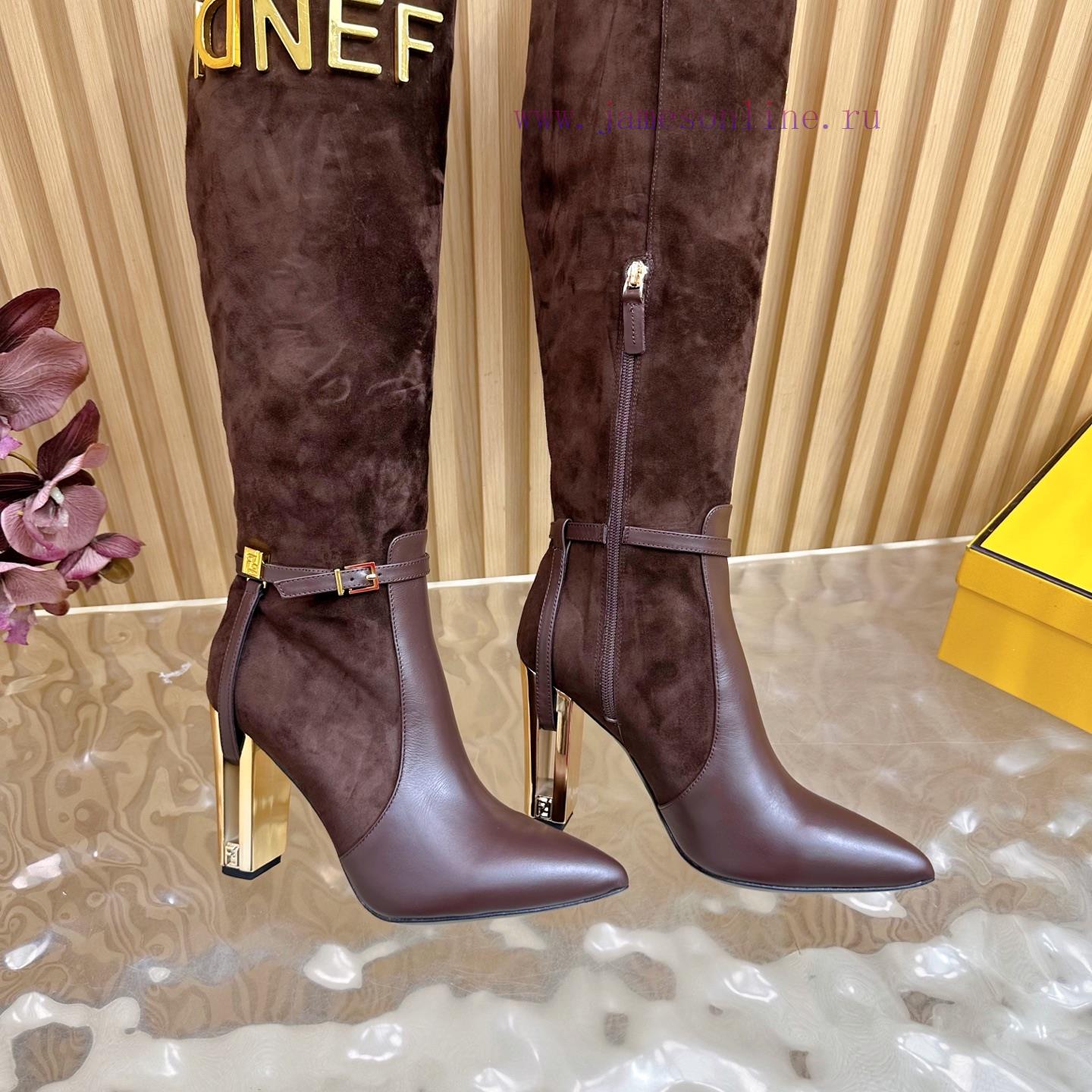 2025 Fashion Show New FENDI Hollowed Out Thick Heel Boots With 2 Different Fabrics Are Super Po qqrlvw7v - Image 11