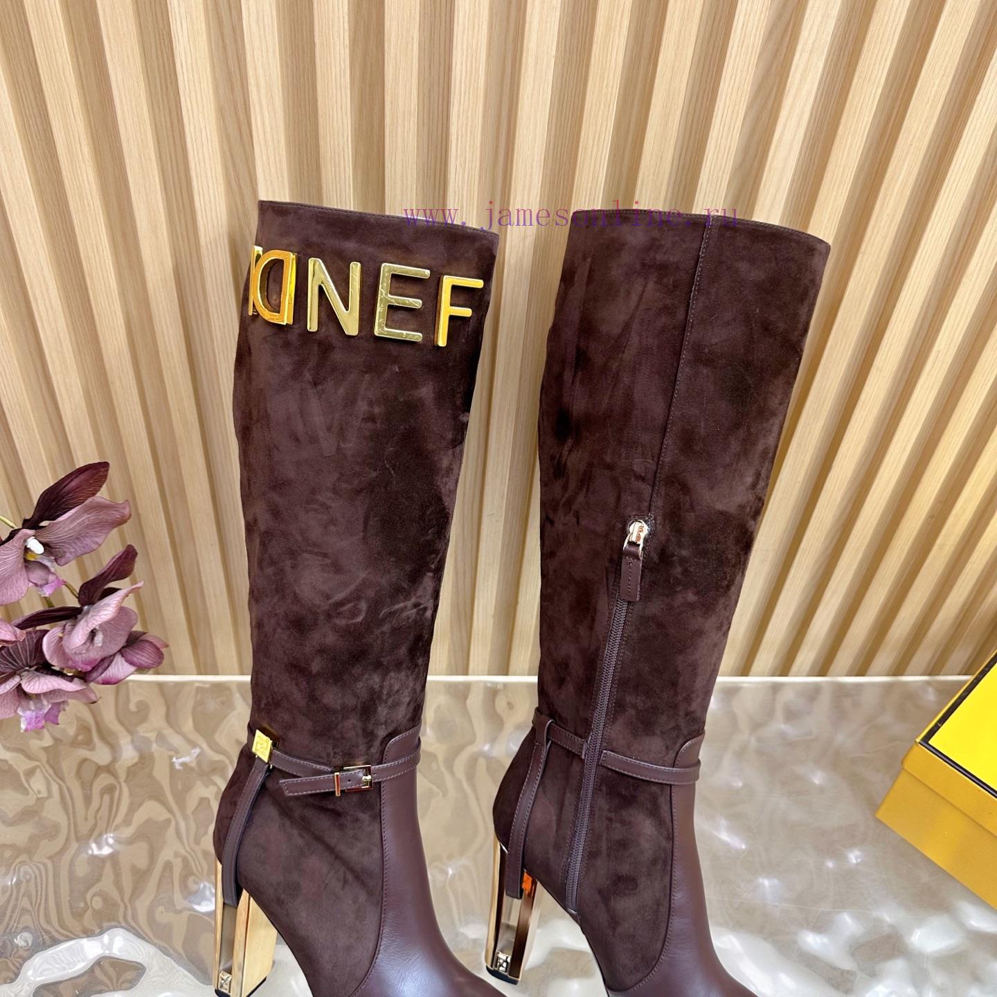2025 Fashion Show New FENDI Hollowed Out Thick Heel Boots With 2 Different Fabrics Are Super Po qqrlvw7v - Image 12