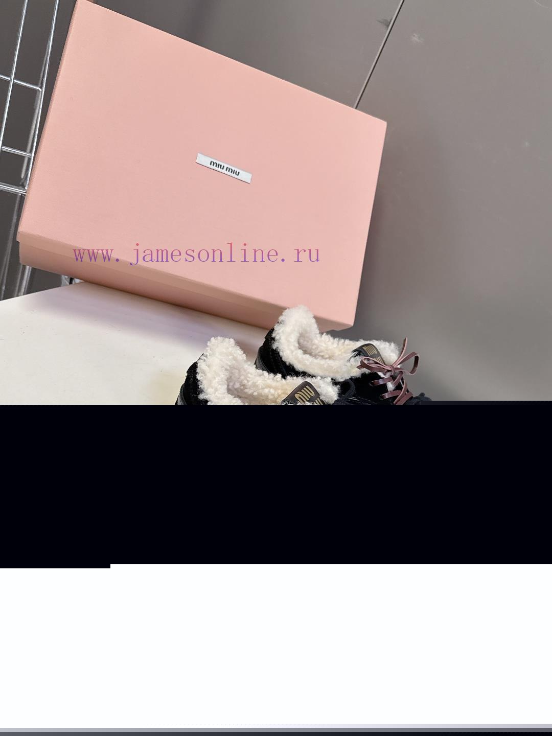 MiuMiu's Latest Fashion Show Retro Fur Shoes German Training ShoesThe Item With The Highest App lek4e9us - Image 3