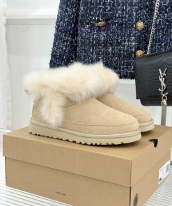 UGG Gucci25WF New Long Hair Retro Snow BootsRubbing The Retro Wave And Winter Warmth Into Concr kd0cua17
