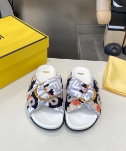 The New Classic Buckle Slippers Are Directly Beautiful To The Heart~The Iconic Metal Buckle Com dgcj3sra