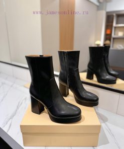 Valentino GARAVANI Fawcette Round Toe Zippered Low Cut Boots Are The Latest Model Of The Year W zixq9osg