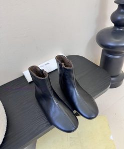 The Ro 2026 New Flat Bottomed Chelsea Boots Are Rare To See A Super Versatile Pair That Can Ach xrzxzf83