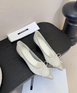 Jacquemus26ss Pointed Shallow Mouth Breathable Bow Small High HeelThe Wine Red Version Is Made fonnd8bz