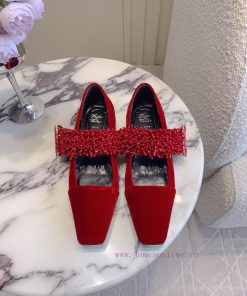 Roger Vivie's New Velvet Square Button Rhinestone Mary Jane Single Shoes Are Highly Anticipated dyds1u0u