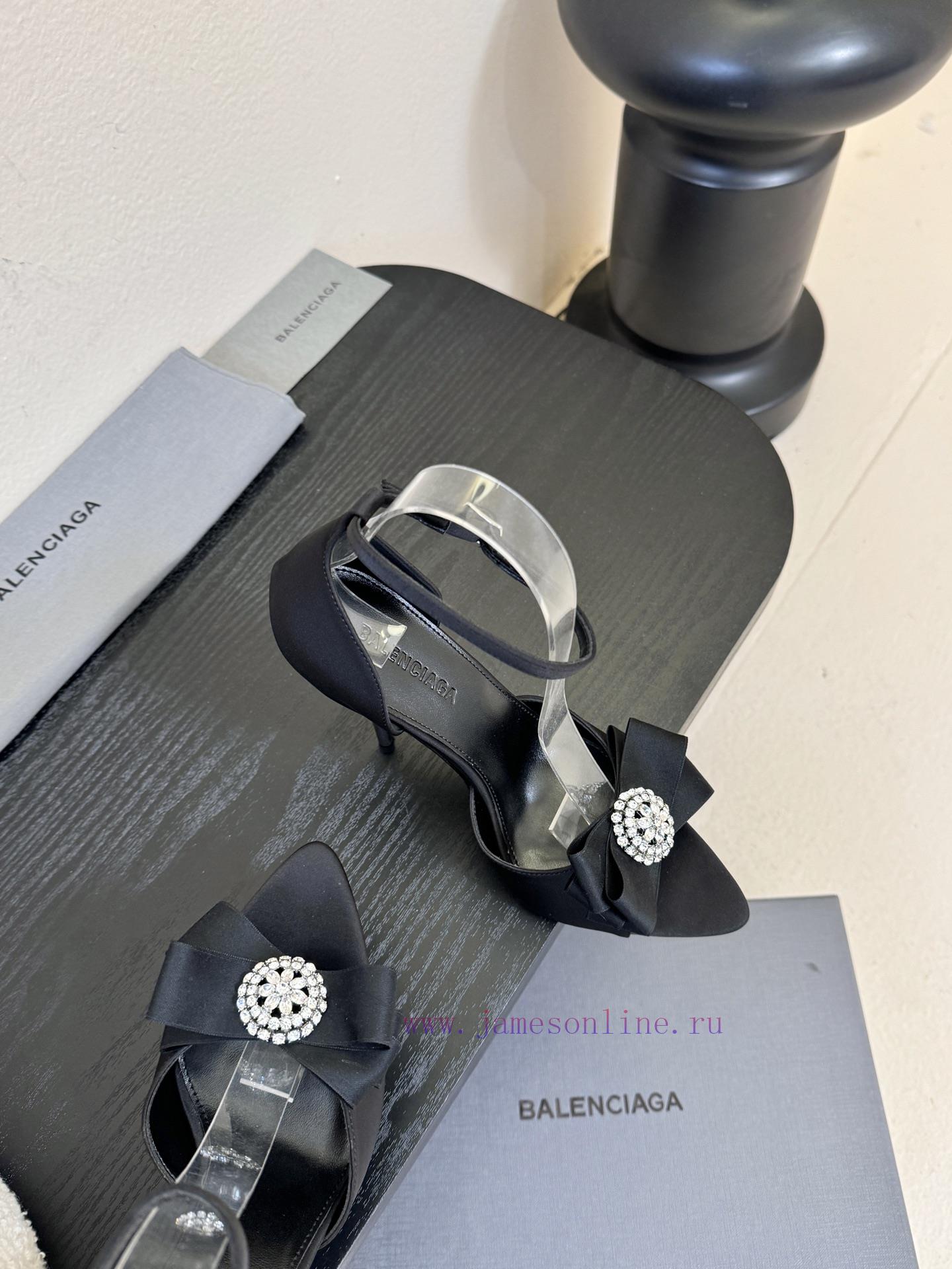 | ²⁰²6𝐬𝐬 🤍🤎 Upgraded VersionBALENCA * A New Silk Diamond Buckle Sandals From Balenciaga. The cad6ijrd - Image 5