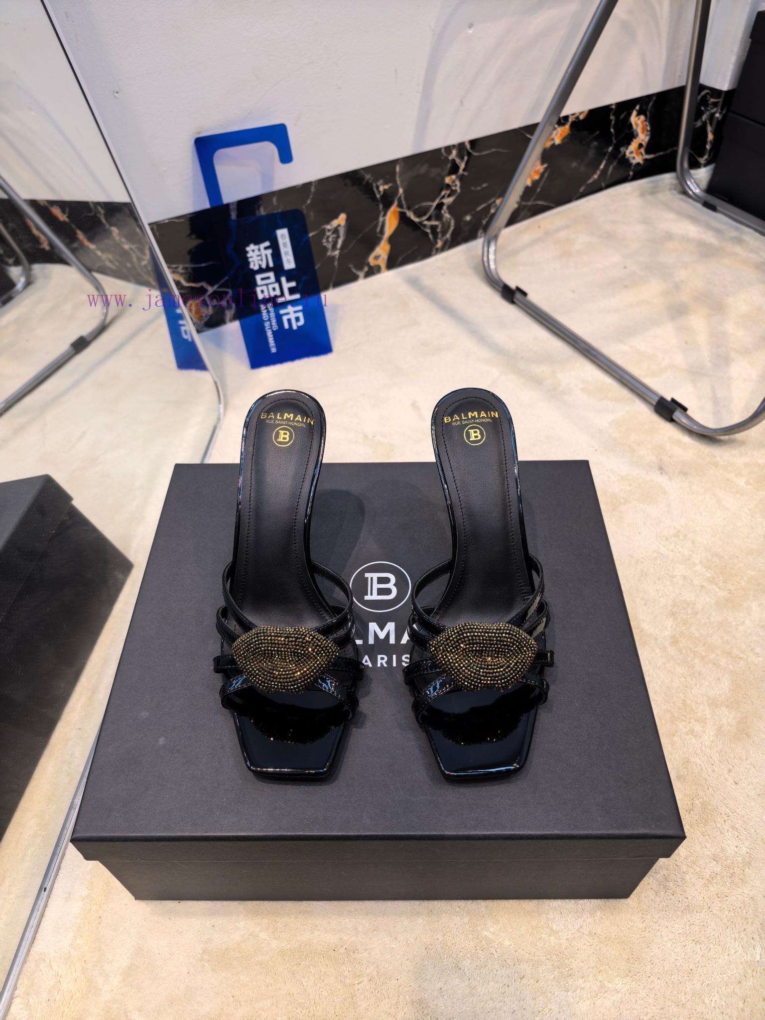 Balmain Autumn/Winter 2026 Fashion Show Lips Fashionable High Heels Slippers———————————𝘽𝙖𝙡𝙢𝙖𝙞𝙣 9yfllgyb - Image 2