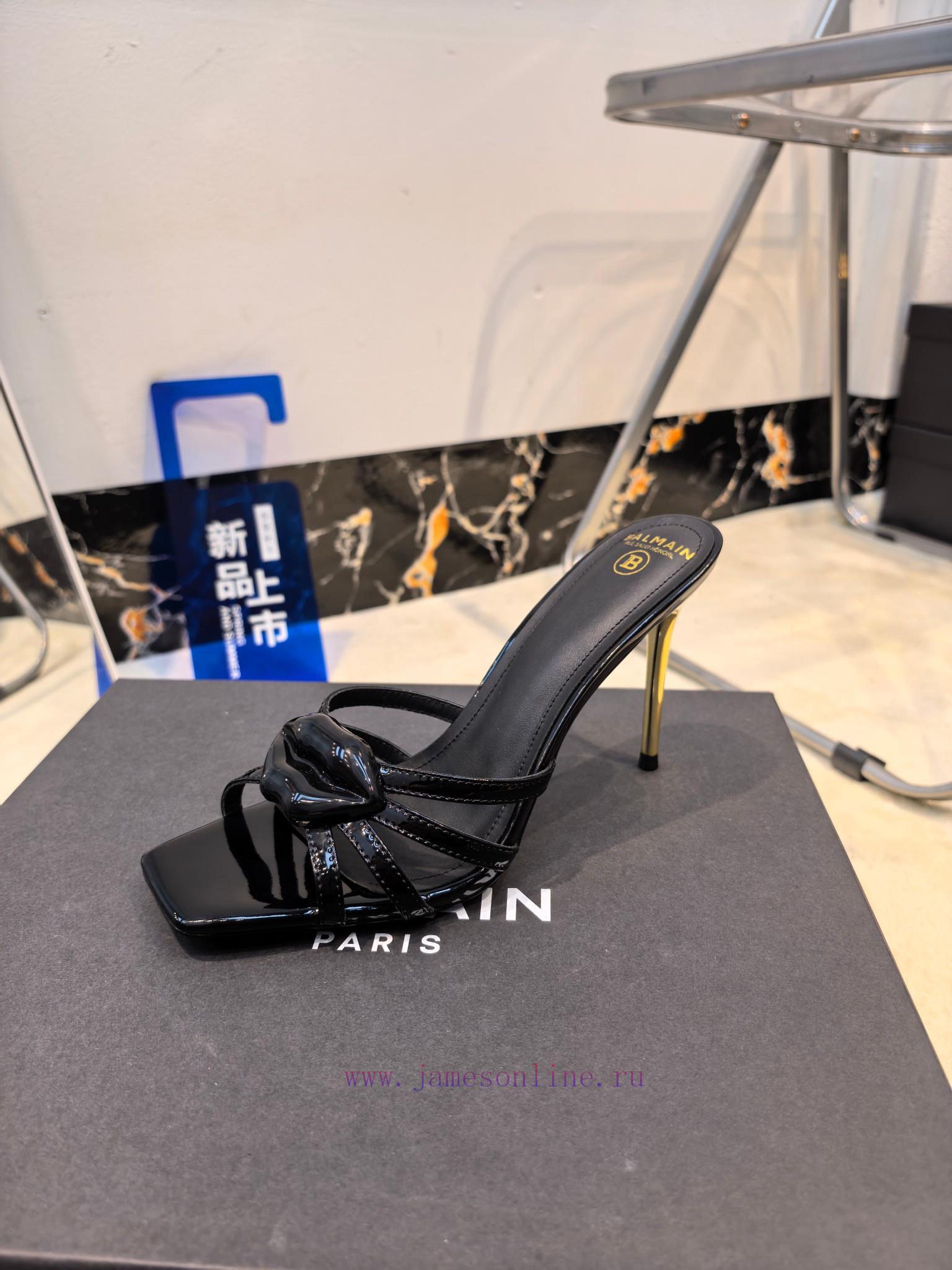 Balmain Autumn/Winter 2026 Fashion Show Lips Fashionable High Heels Slippers———————————𝘽𝙖𝙡𝙢𝙖𝙞𝙣 pd08xb3r - Image 10