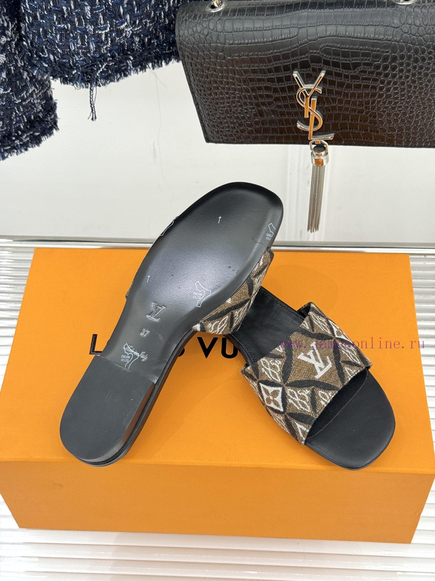 L * V Donkey Classic Explosive Printed Flat SlippersWith The Iconic Louis Vuitton MONOGRAM Flow eellgeu8 - Image 10