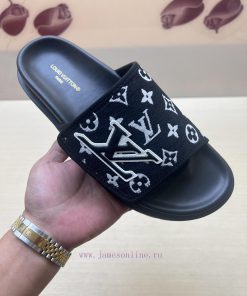 𝐋𝐎𝐔𝐈𝐒𝐔𝐈𝐓𝐓𝐓𝐎𝐍 Louis Vuitton LV With Drawer Box Bag Card Summer New Casual Beach Slippers Full Of qlh3egd7